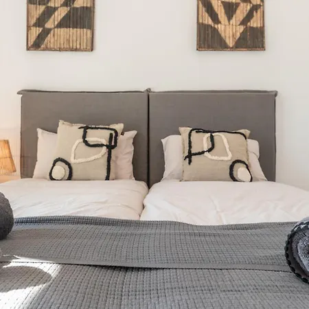 New Elegant 3br Townhouse In Chaparral Golf & & Gym Appartamento *